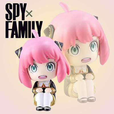 Spy × Family Anime Spielzeug Anya Sitzende Version Modell Figurines Sammlung Nachschlagepuppe Cartoon Süßes Mädchen Schreibtischdekoration Geschenk