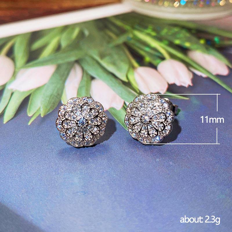 Huitan Silver Color Small Flower Stud Earrings for Women Wedding Jewelry Chic Ear Accessories Female Earrings Daily Collocation