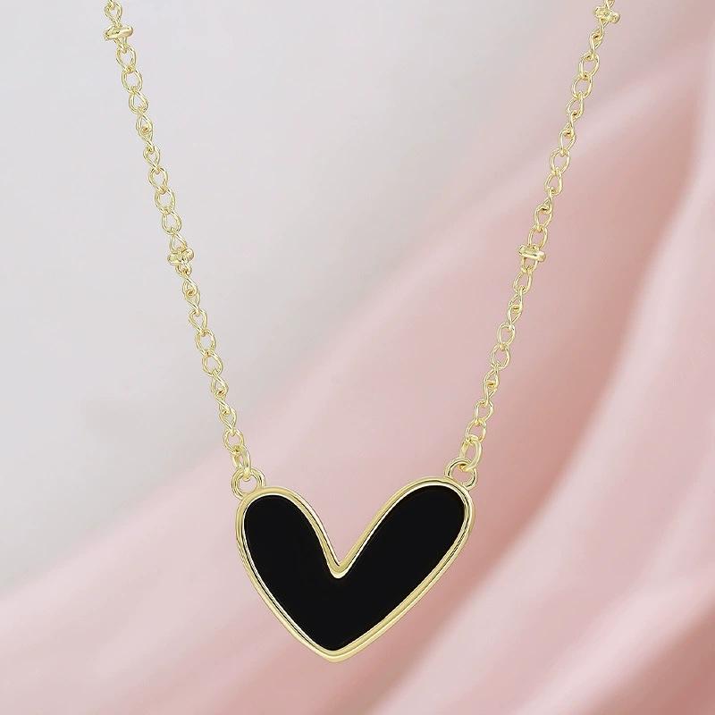 New Fashion Light Luxury High-End Love Pendant Necklace Femininity With Jewelry Heart-Shaped Clavicle Chain