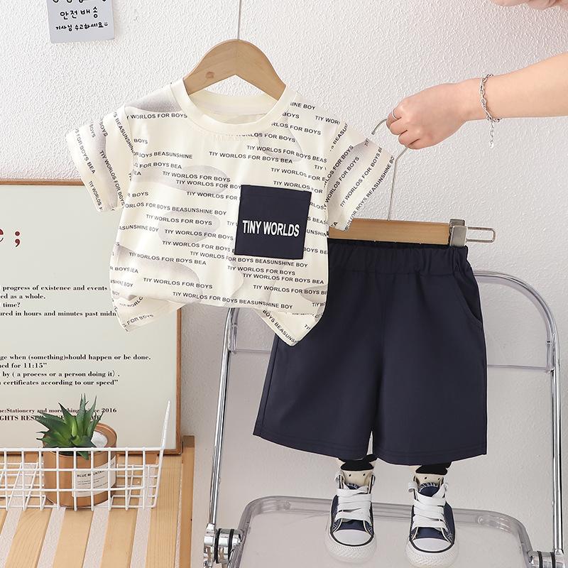 Boys' full printed letter pocket round neck short sleeved set, boys' casual two-piece set, summer thin design