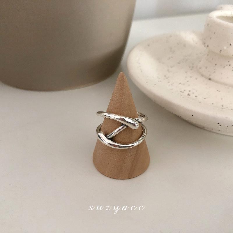 Retro Black Enamel Cross Ring: S925 Sterling Silver, Irregular Design for Girls Adjustable