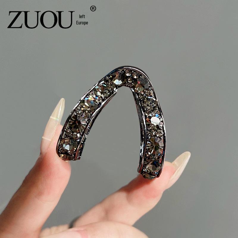 Versatile V-Shaped Korean Ponytail Claw Clip