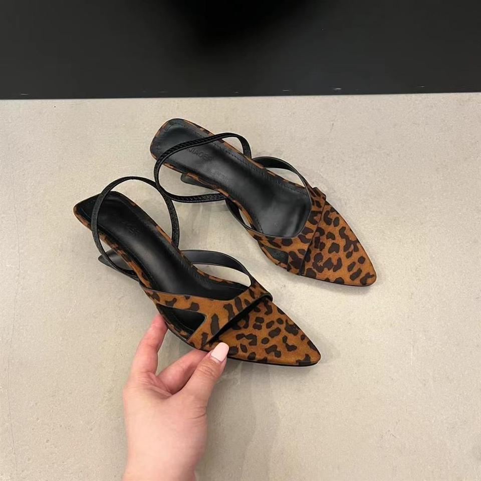 

МОДНЕ ВЗУТТЯ Чоловічі дихаючі спортивні кросівки Спортивне взуття для бігу Відкритий жіночий теніс Тренажер для тренажерного залу 39 леопард друку кольору