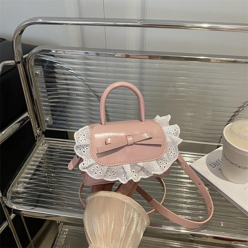 Versatile Vintage Lace Trim Pu Small Square Crossbody Bag For Women Daily Commute