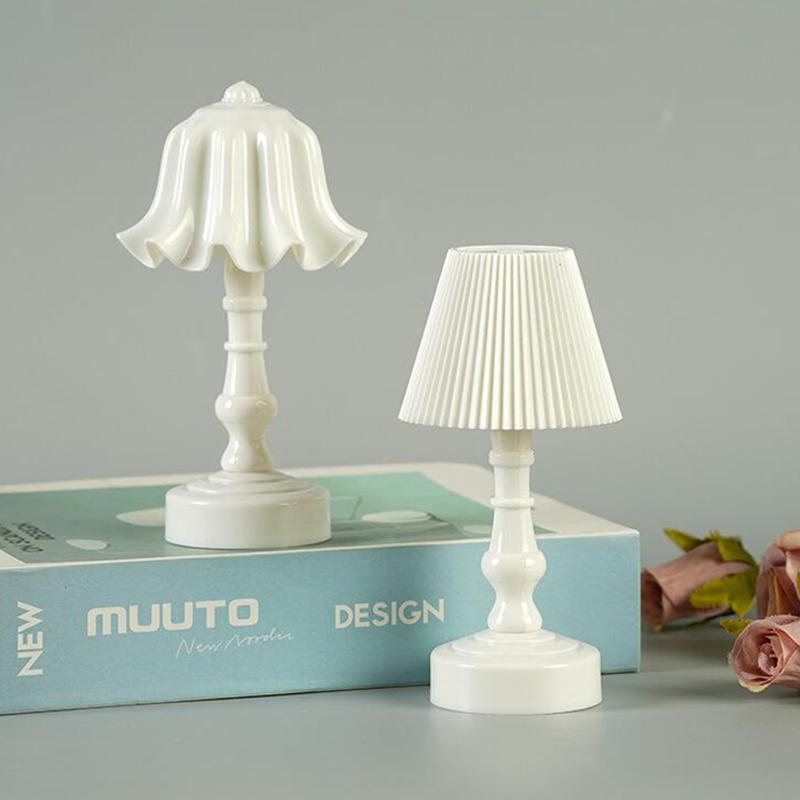 Mini LED Night Light Battery Powered Nordic Style Table Lamp Warm Atmosphere Bedside Lamp Creative Birthday Gift for Kids Bedroom Home Decor