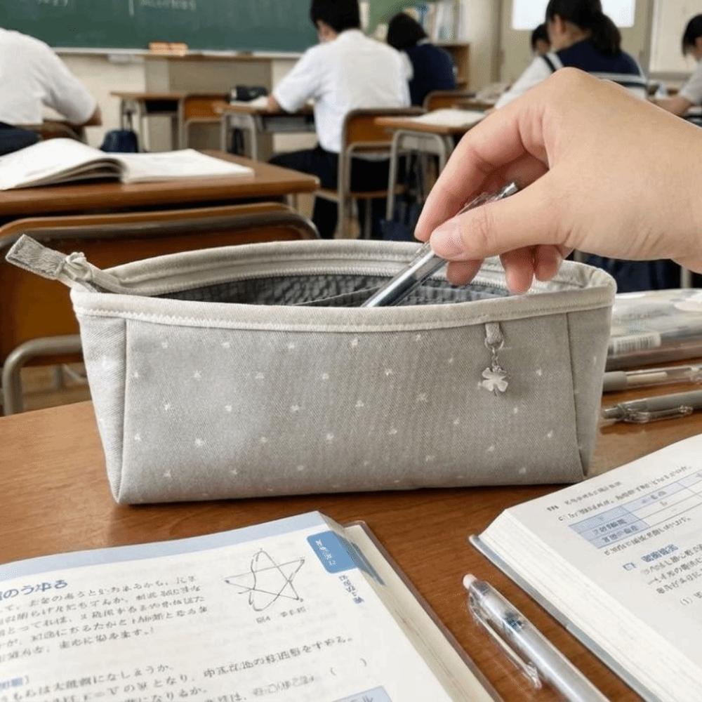 Large Capacity Portable Pencil Pouch Zipper Pencil Bag Simple Aesthetic Makeup Bag Back To School