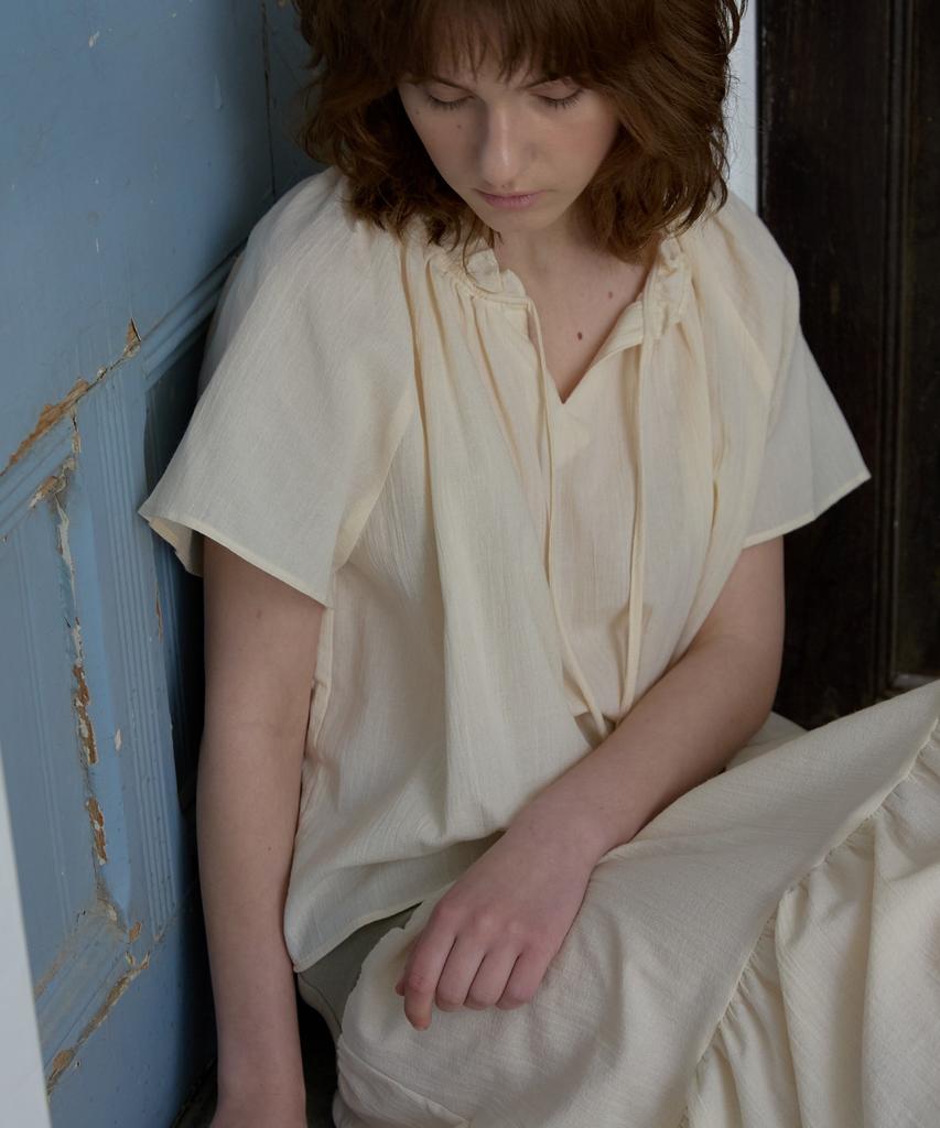 WIOE Rebecca Ribbon Tie Blouse_Cream