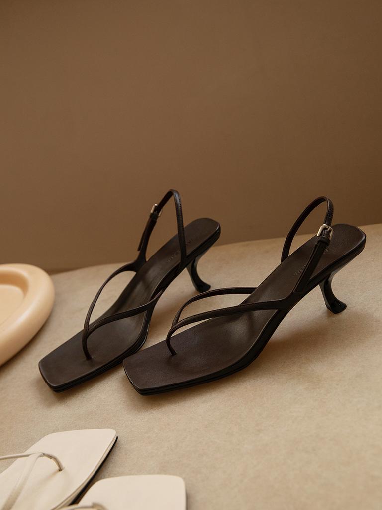 2025 Frühling und Sommer neue quadratische Zehenpartie Schafsleder Kitten Heel Kneif-Sandalen Damen Mid-Heel Zehensandalen Halbschlappen