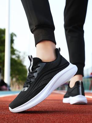 Men's Shoes Spring New Mesh Breathable Deodorant Sports Shoes Men's Versatile Casual Shoes Ultra-light Soft-soled Shock-absorbing Running Shoes