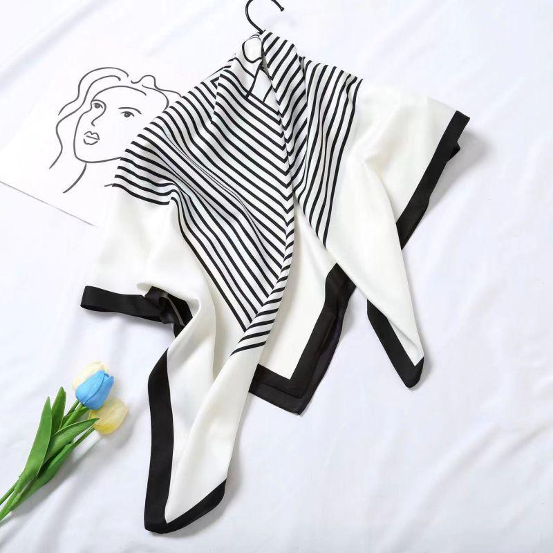 Black and White Animal Print Faux Silk Twill Scarf - 90x90CM Autumn/Winter Shawl for Women