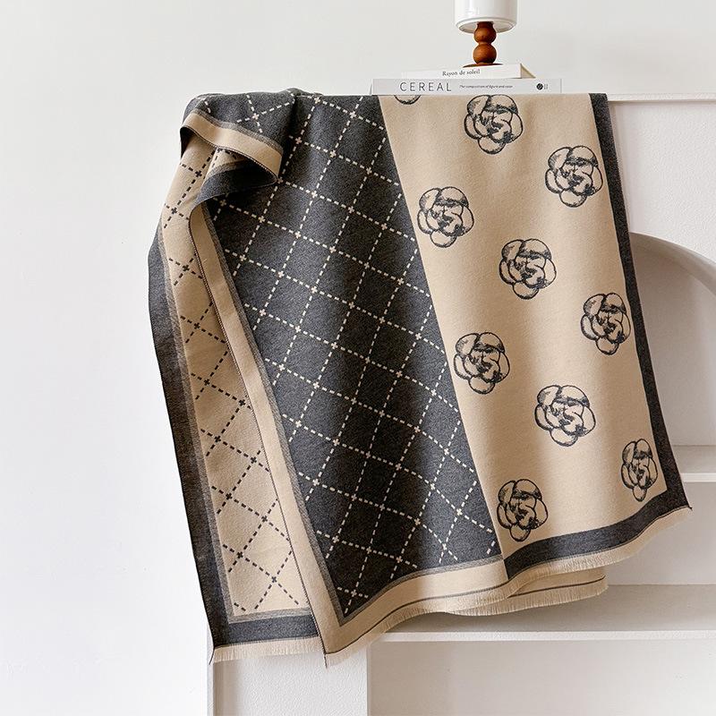 Autumn And Winter Stripe Plaid Camellia Contrasting Double-Sided Scarf Winter Luxury Shawl