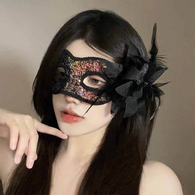 Schwarze florale Maskerade Halbgesichts-Augenmaske für die Nachtparty