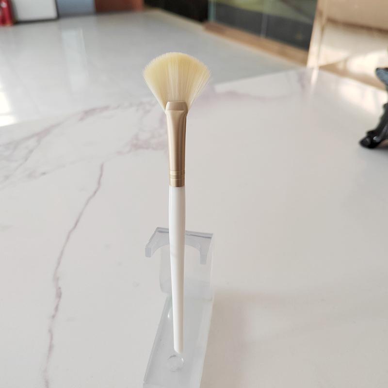 Brush Acid Skin Management Brush Highlight Brush Fan Brush Flat Small One Highlight Brush Soft-bristled Flash Powder Blush Brush