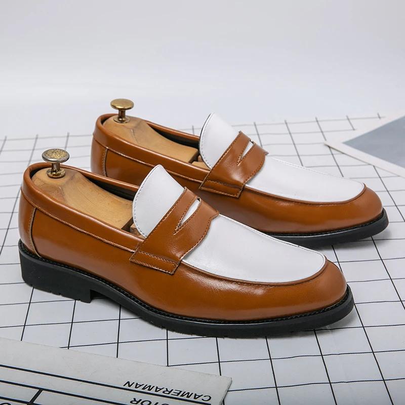 Italienske luksusmerkeloafers menns svarte og hvite skinnsko slip-on mote myksålede casual sko bryllupsmokkasiner