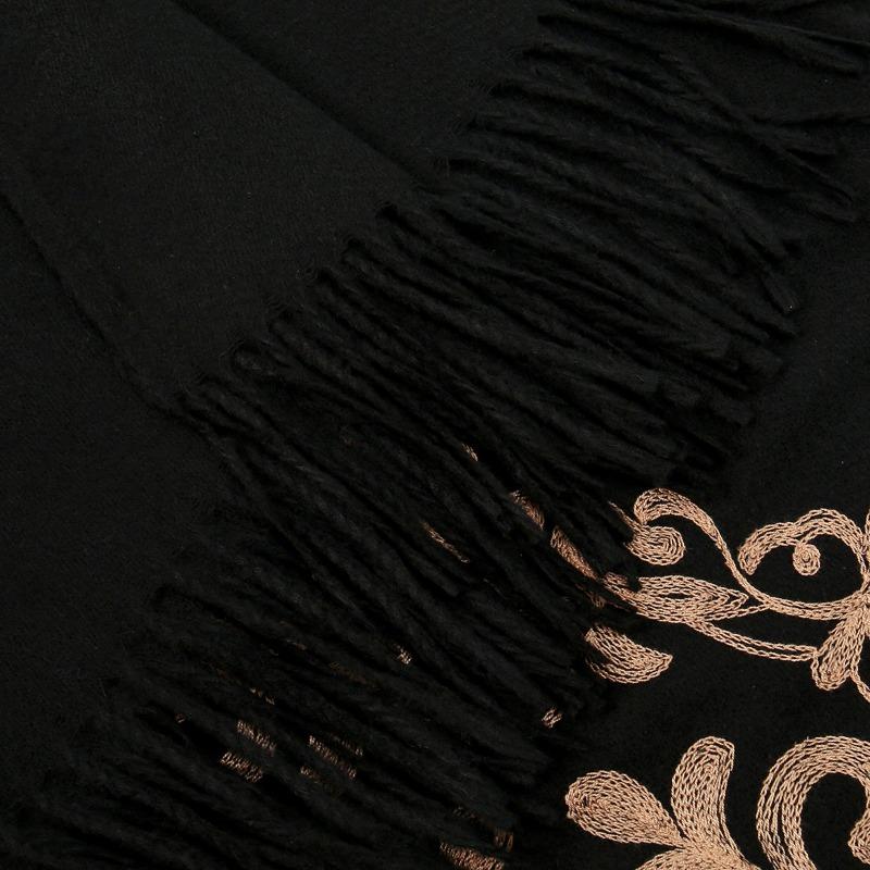 Autumn and winter new hot-selling high-quality embroidered imitation cashmere fashion scarf women's versatile decorative warm fringed long towel