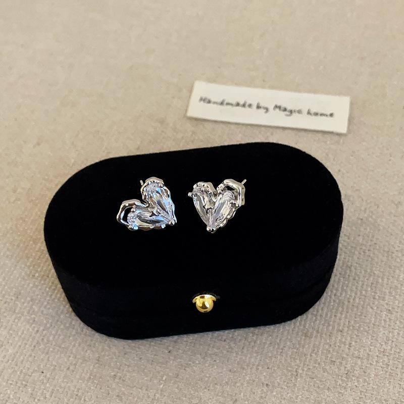 

Пустые серьги-гвоздики с бриллиантами и цирконами в стиле «любовь», женские французские ретро-легкие роскошные элегантные модные серьги для поездок на работу