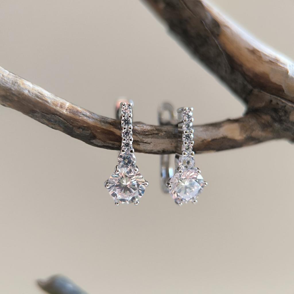 Серебряные серьги с фианитами (2207511)