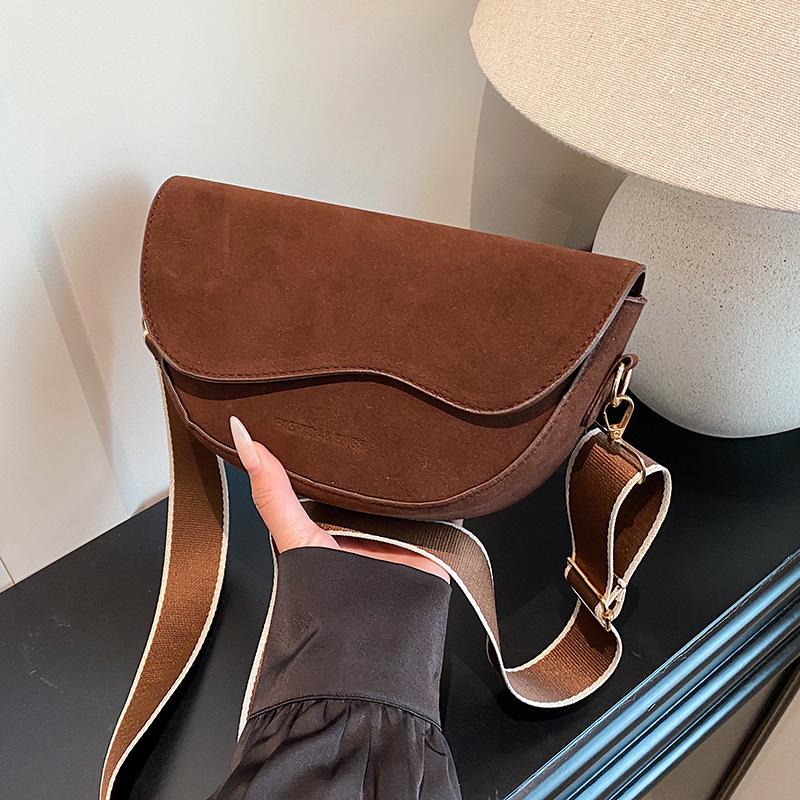 Korean Style Women's Wide Strap Crossbody Saddle Bag - Retro Chic