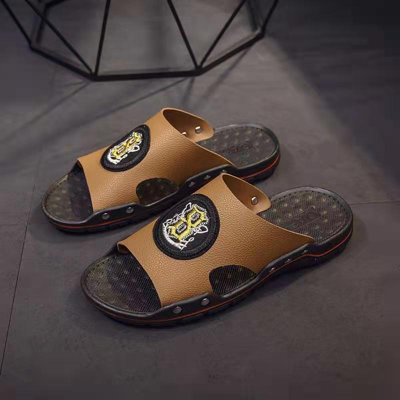 

2025 новые мужские классные тапочки летняя модная верхняя одежда модные мужские уличные тапочки мужские домашние пластиковые тапочки 44-45 хаки