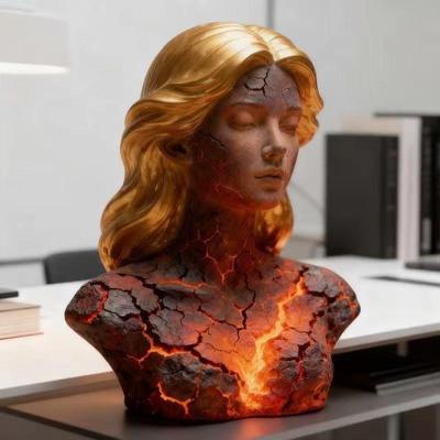 Feuerrote Flammenmädchen Figur