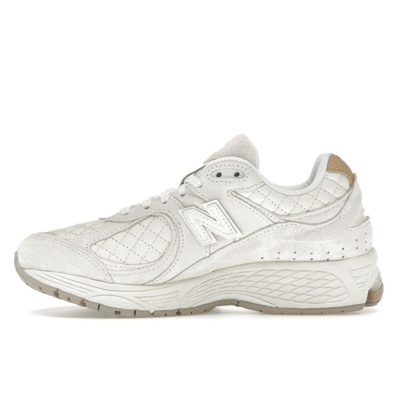 New Balance 2002R Quilted Pack - White Men Sneakers Sea-Salt Tan M2002RPD