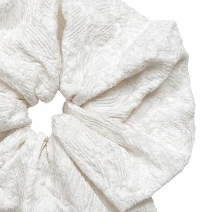 lowback big scrunchie (ivory embroidery)