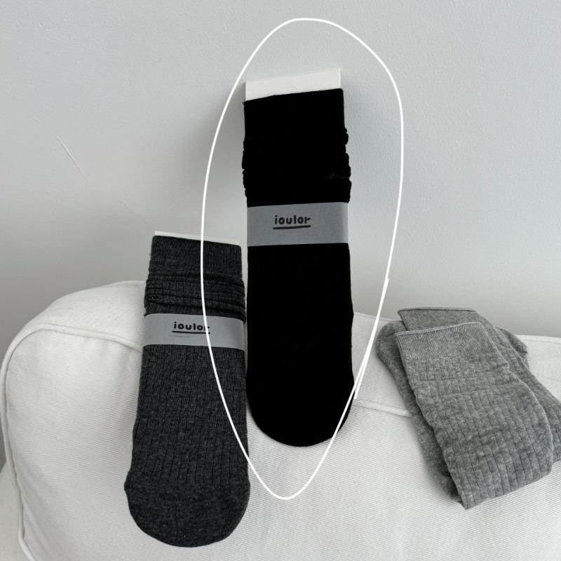 Thin Vertical Striped Mid-calf Socks for Summer, Sweat-absorbing Solid Color Socks, Simple Boneless Pile Socks for Women