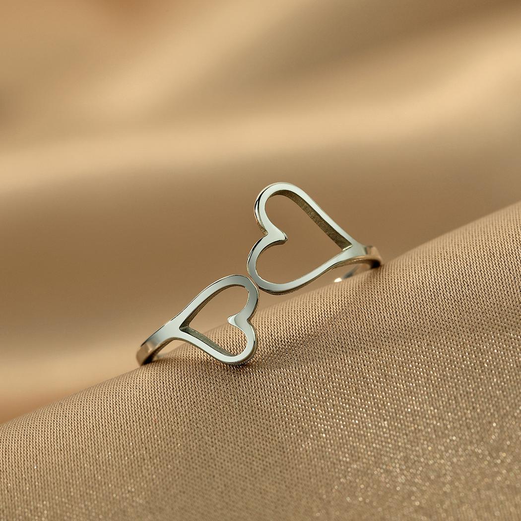 

Kinitial Laser carved exquisite and fashionable stainless steel ring Double Hollow Heart ring birthday commemorative gift серебряный