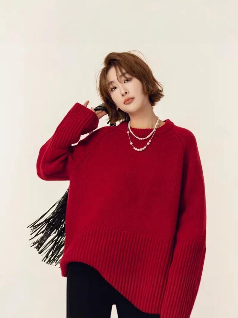 Encorela Women's Red Round Neck Pure Wool Sweater - Loose, Thick, Cozy Knit