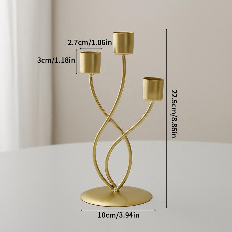 Minimalist Vintage Elegant Style Iron Candle Holders Candlestick Fashion Wedding Table Candle Stand Exquisite Candlestick Table