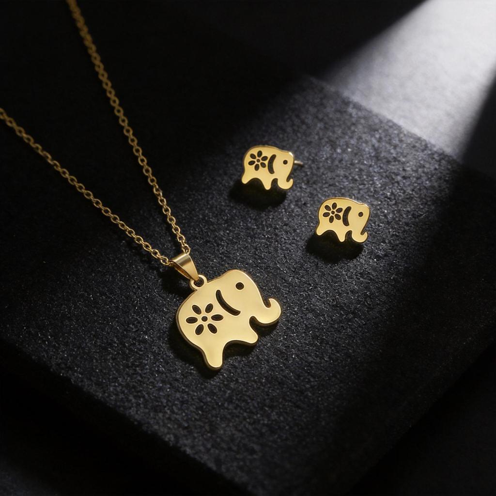 European Fashion Star & Moon Clavicle Necklace and Earring Set
