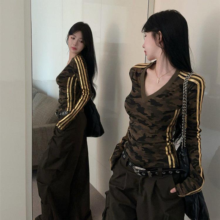 American Spice Girl Vintage Camouflage V-Neck Long Sleeve T-Shirt Women's Spring Shoulder Slim Skinny Inner Bottom Shirt Top Tide