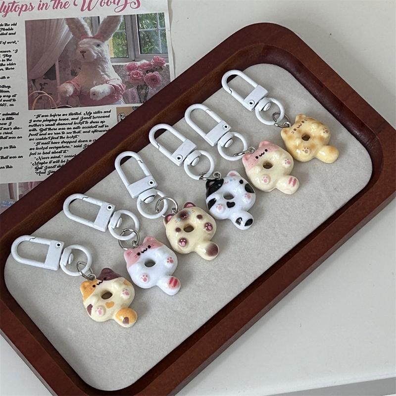 Kawaii Kreslený Novinka Kočka Donut Klíčenka Roztomilý Kreativní Přívěsek na Klíče Zábavné Doplňky pro Dekoraci Batohu Dárky