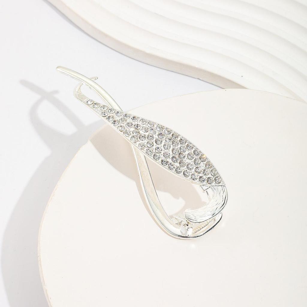Korean Style Elegant Metal Hair Claw Clip for Women - Shark Claw Design