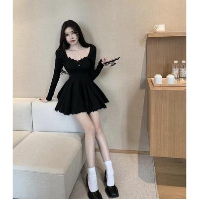 French Style Waist-Cinching Slim Dress: Unique, Beautiful, Fluffy Winter Short Skirt