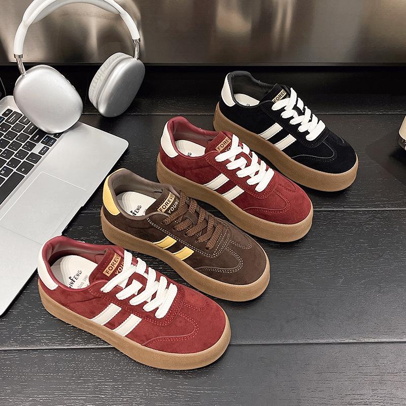 Leather Retro Platform Women's Autumn New Versatile Student Height Increase Lightweight Sports and Leisure Board Shoes