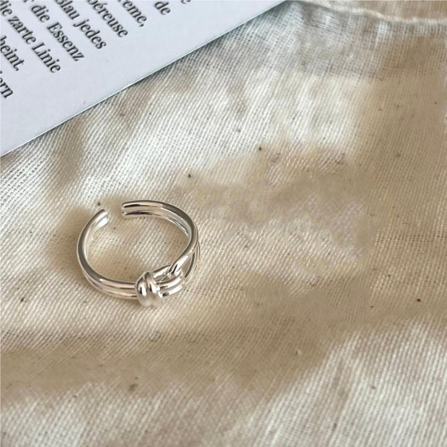 Double Layer Knot Hollow Adjustable Women's Ring - Popular INS Style Index Finger Accessory