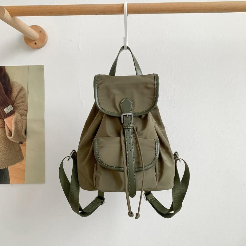 2026 New Women s Nylon Backpack Shoulders Korean Travel Light Simple Fashionable зелёный