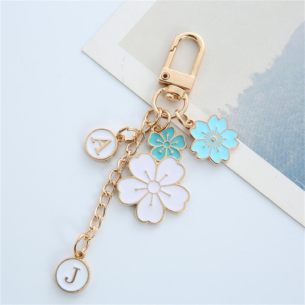 Милый клетчатый узорчатый брелок для ключей с модной буквенной цепочкой — фото 13