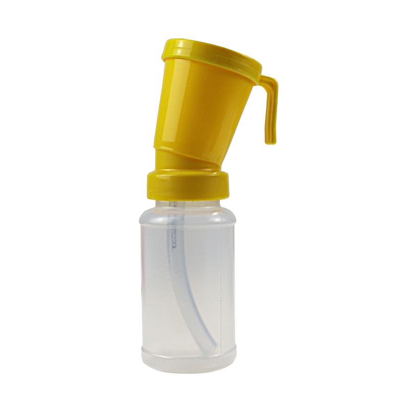 Milking machine return dipping cup
