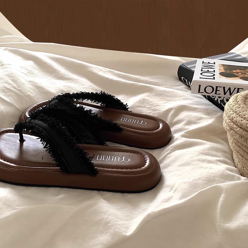 Fashion Summer New Women Slippers Fairy Style Beachside Slippers Retro Flat Woven Sandals Simple Strap Rubber Sole Shoes Slides Women