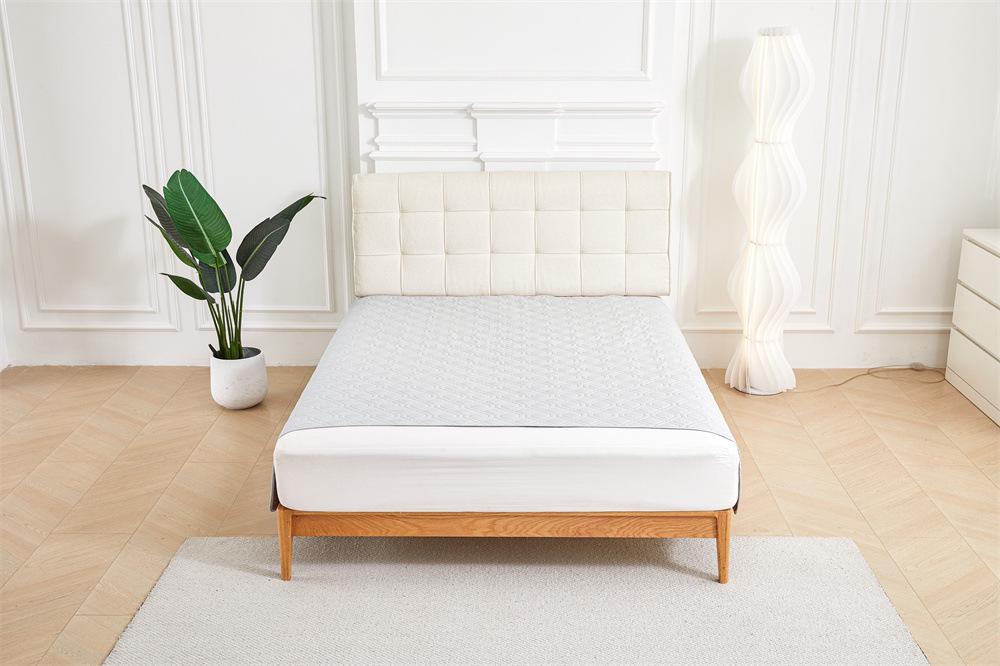 Waterproof Pet Mattress Cover: Dustproof, Anti-Slip, Anti-Urine Protective Sofa Pad for Cats and Dogs
