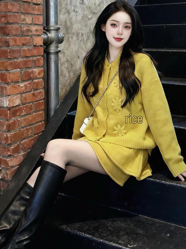 Women's High-End Knit Sweater and Skirt Set - Cozy Autumn/Winter Two-Piece Suit