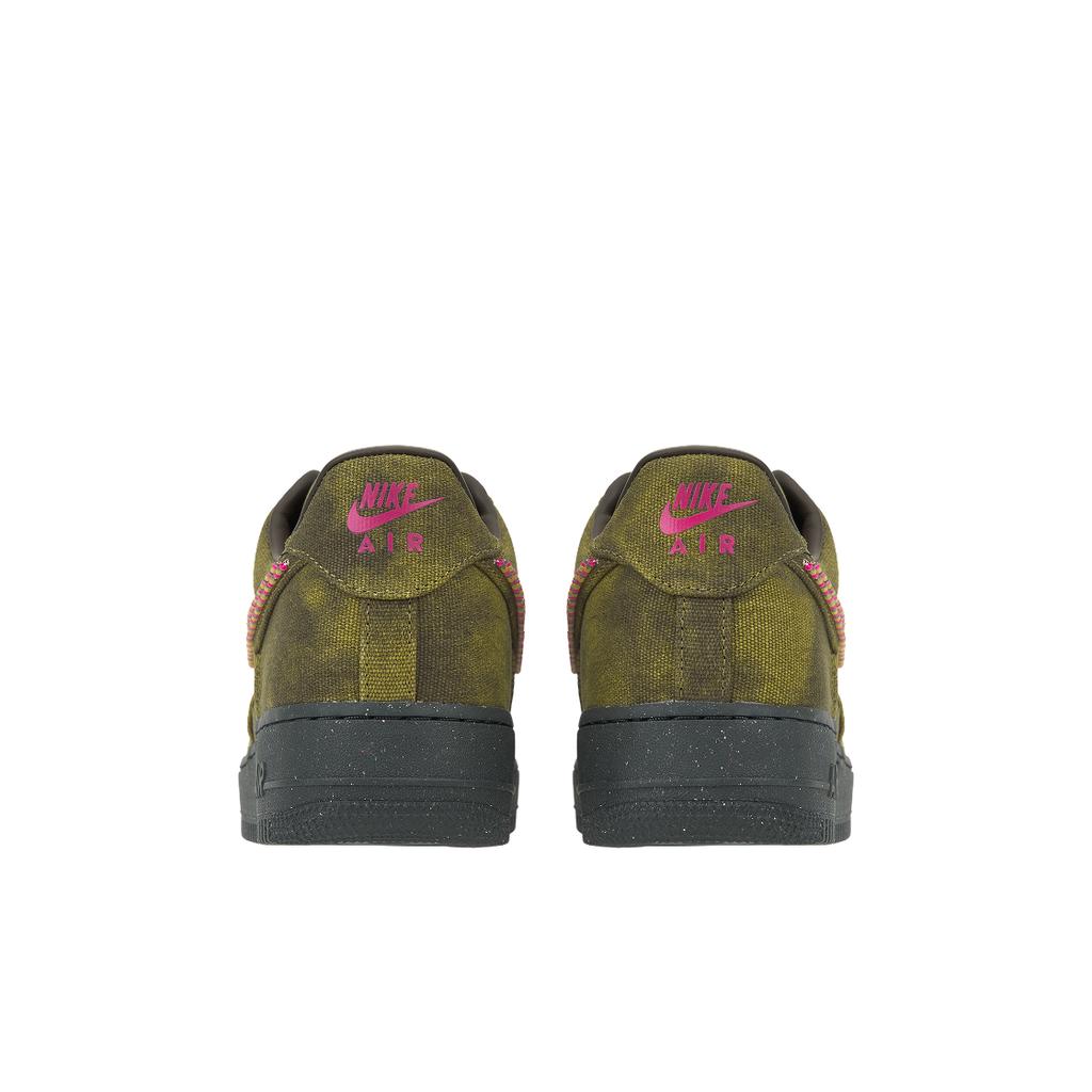 Nike נעלי סניקרס לגברים Air Force 1 Low 07 QS Boucle Desert Moss צבעוניות ורוד עז-מידווסט-זהב-ברוק-חום-שחור-אנתרציט IO4474-300