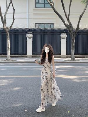 Cool-Toned Floral Butterfly Dress: Women's Summer Slimming Retro Pleated Waist Tea Party Spaghetti Strap Long Dress