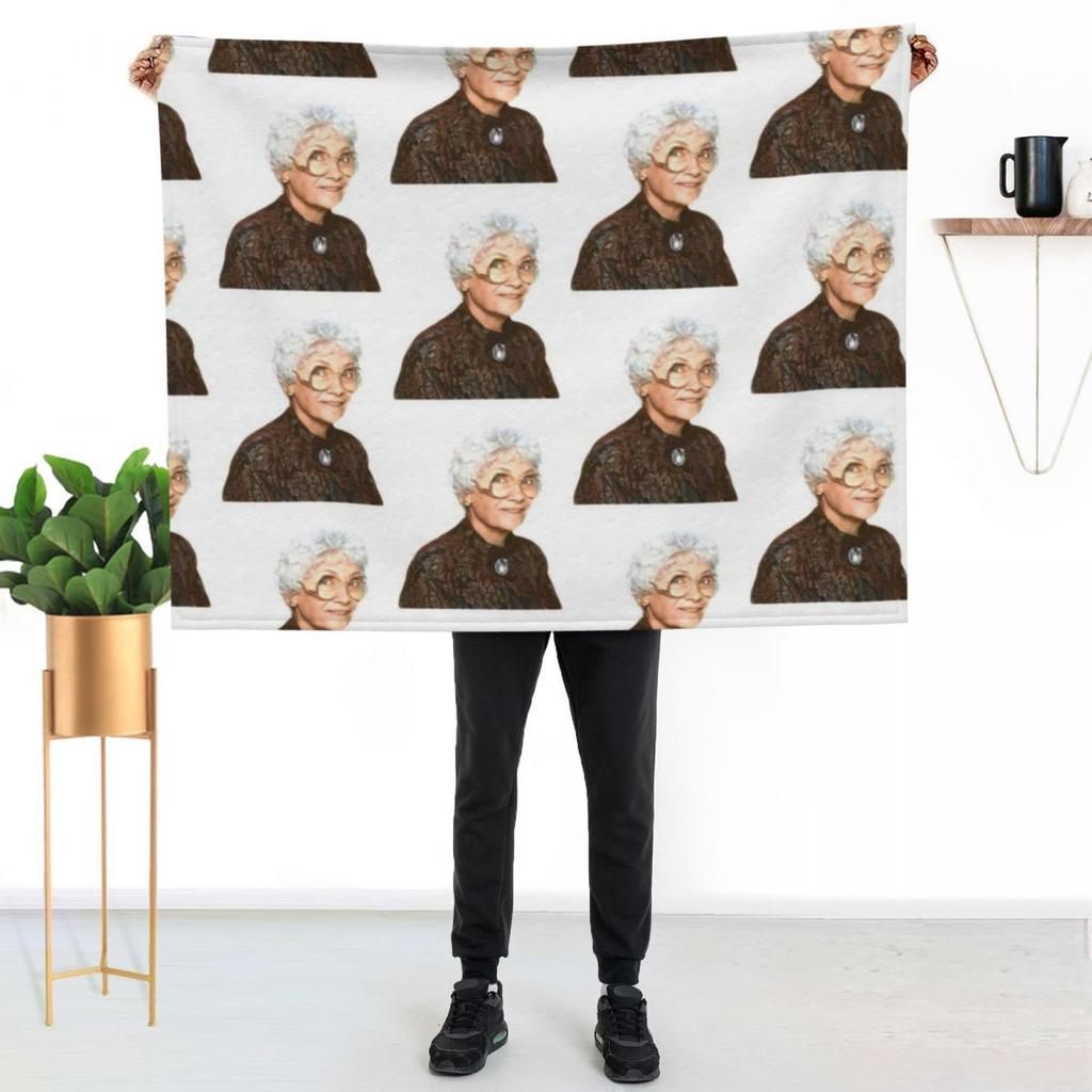 Sophia Petrillo Throw Blanket Cozy Warm Blanket for Bed Room Decor