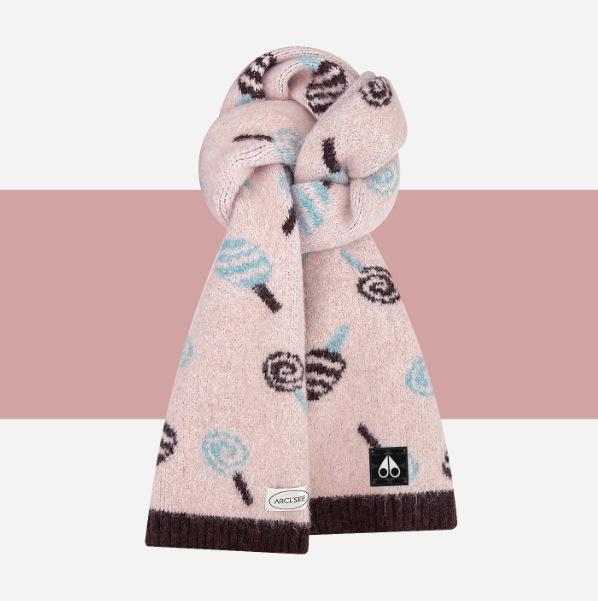 Winter Korean version of sweet thickened warm knitted scarf female cute candy versatile neck protection scarf student female riding