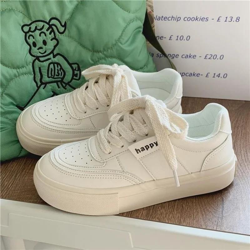 Fashion 2024 Autumn/Winter New Women's Casual White Shoes Retro Round Head Strap Thick Bottom Skateboarding Shoes