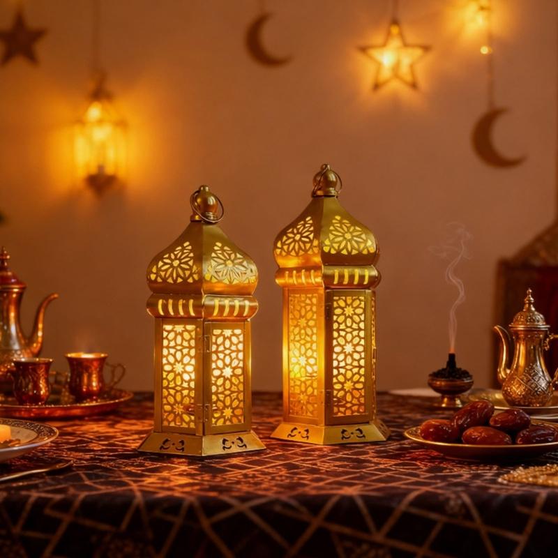 Decorative Candle Lanterns Moroccans Lanterns Retro Golden Metal Lanterns Candle Holders for Home patios Outdoor Decors