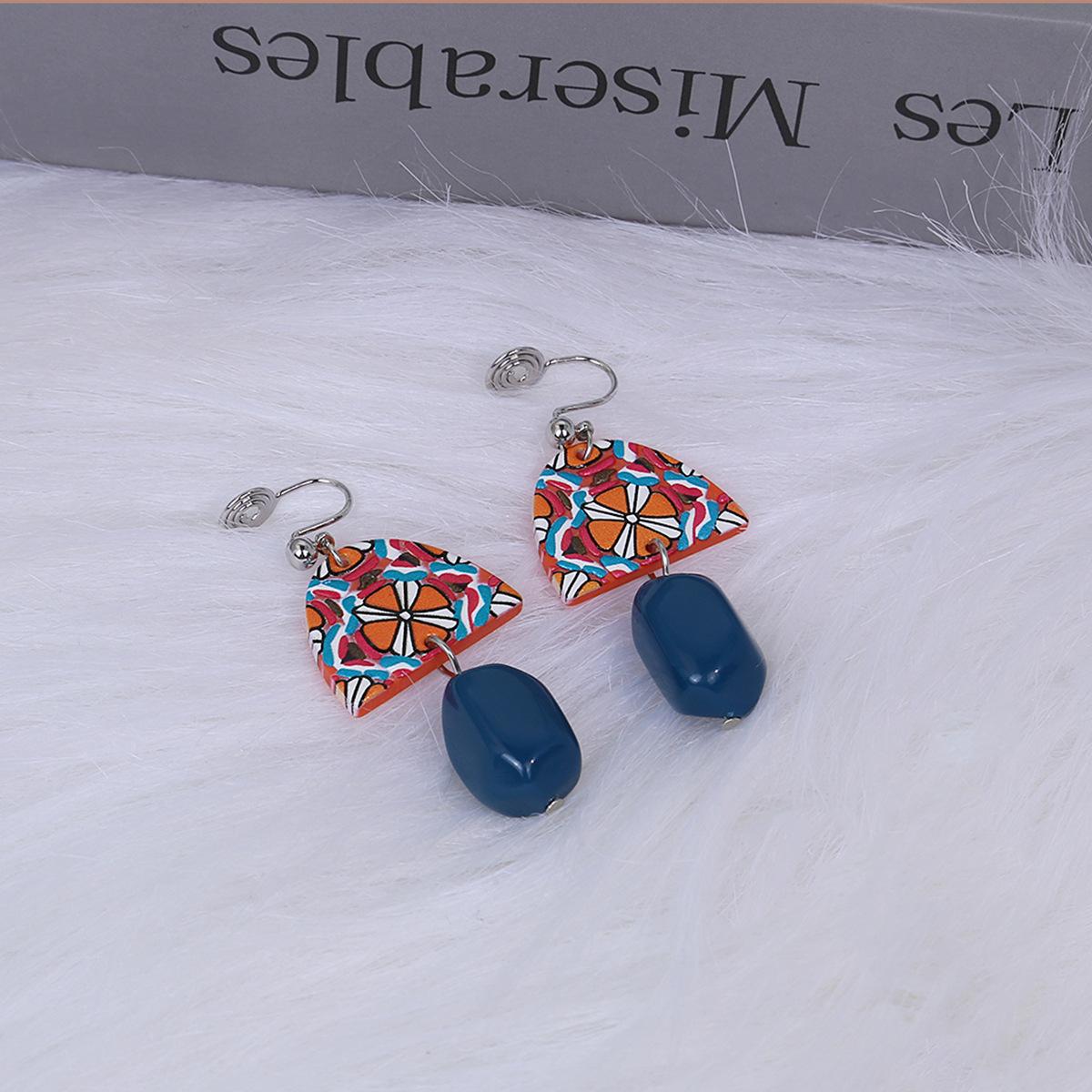 

1PAIR American retro yellow and blue contrasting color acrylic earrings irregular geometric personality long earrings baroque wind ear hooks